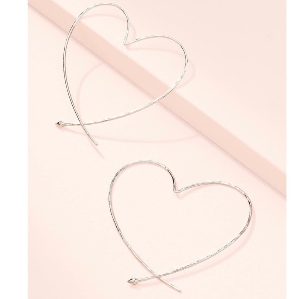 Stella & Dot⚜️[GOLD] Hammered Metal Heart Earrings - Picture 5 of 9